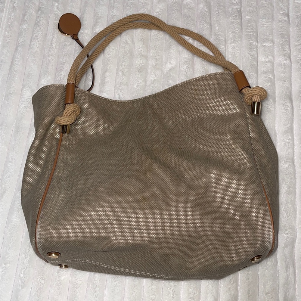 Michael Kors Island Large Grab Bag - Picture 5 of 16